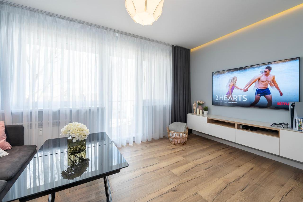 Golden Sands - Winda, 2 Sypialnie Oraz Salon, Lozeczko Turystyczne, Balkon, Play Station 5, Ekspress Do Kawy, Atlas Arena, Zoo, Fala 罗兹 外观 照片